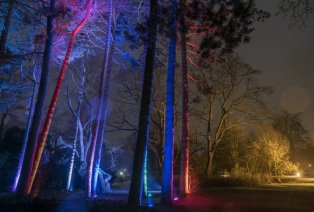 Éclairage d´ambiance doté d´un puissant projecteur LED de couleur — 5
