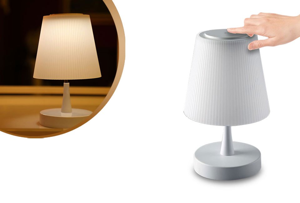 Lampe de table LED à intensité lumineuse variable avec commande tactile
