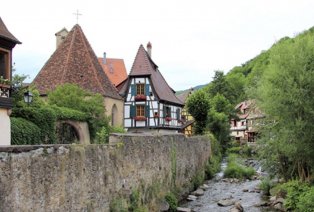 Agréable séjour dans un village pittoresque alsacien
