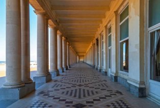 Séjour 4 étoiles de 2 nuits au coeur du patrimoine de la station balnéaire d’Ostende - Thermae Palace Hotel — 4