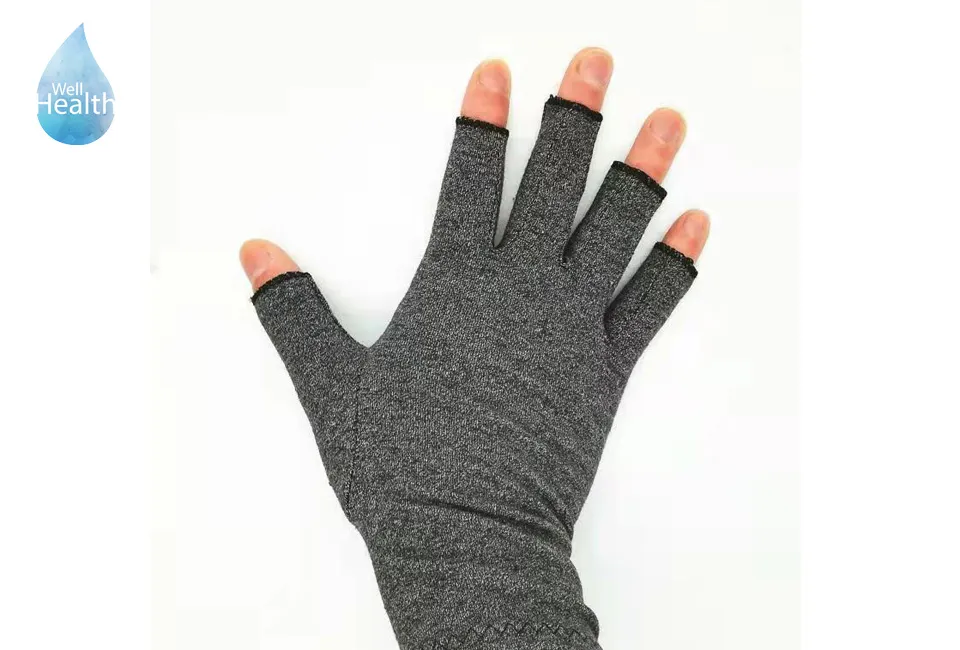 Therapeutic compression gloves