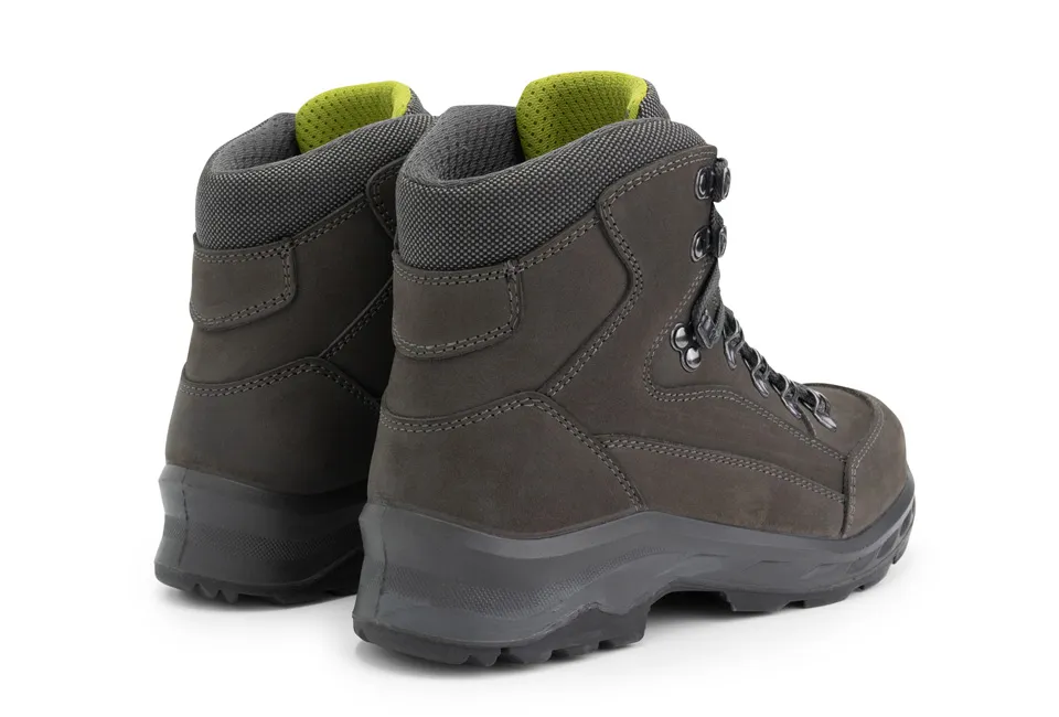 Stevige wandelschoenen met rubberen profielzool