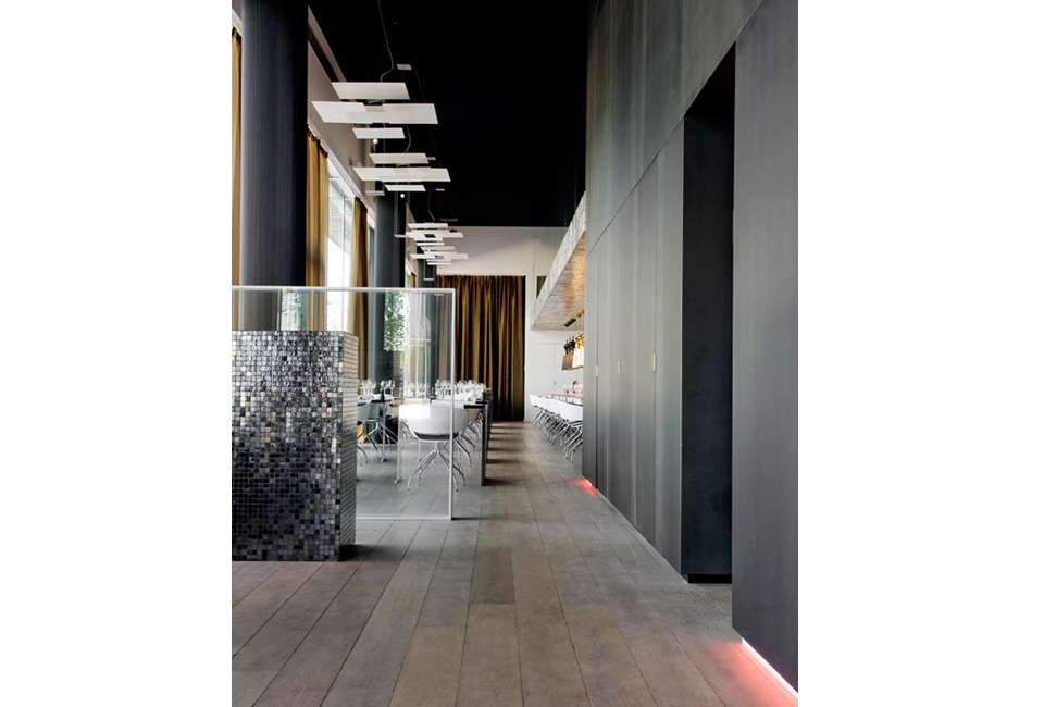 Luxeverblijf met wellness in hartje Genk - Carbon Hotel