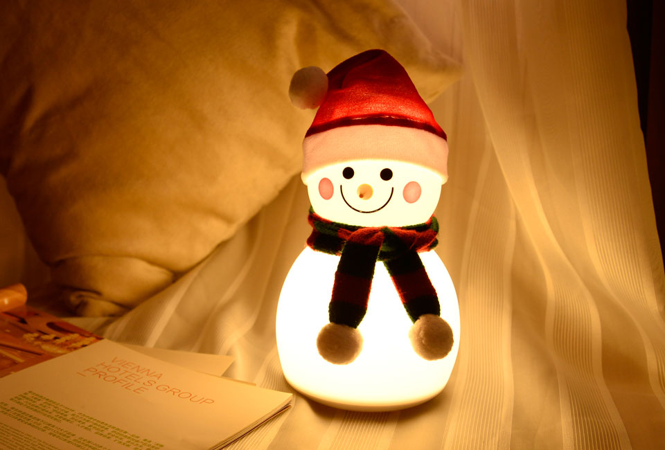 Bonhomme de neige LED, couleurs RVB et blanc chaud