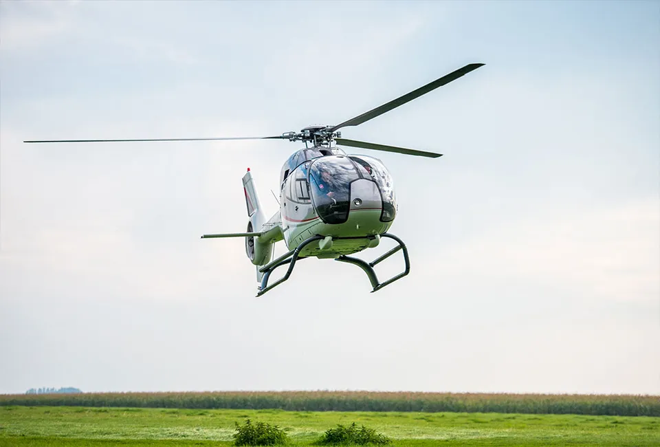 Helikoptervlucht, slipcursus of sportwagen