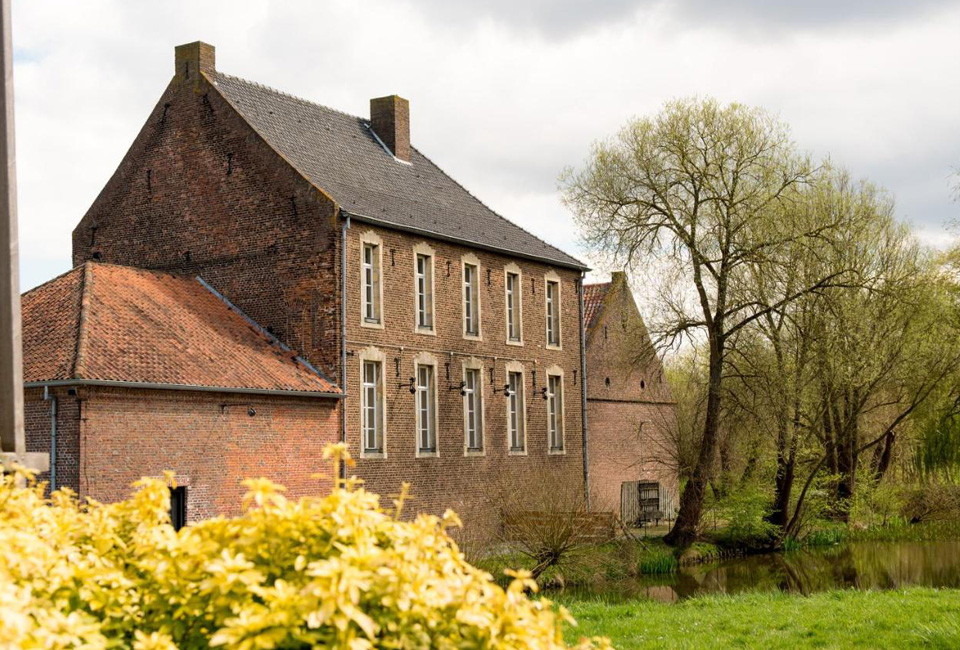 1 of 2 nachten in een carrehoeve in Nederlands Limburg - Hotel Schinvelder Hoeve ****