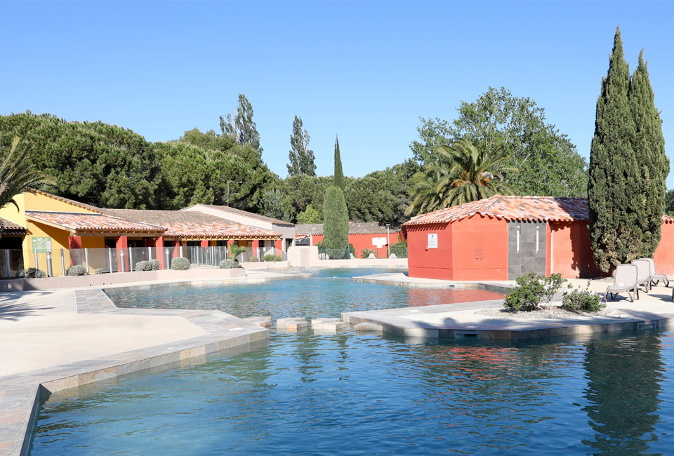 S&eacute;jour en all in &agrave; Arles avec piscine ext&eacute;rieure