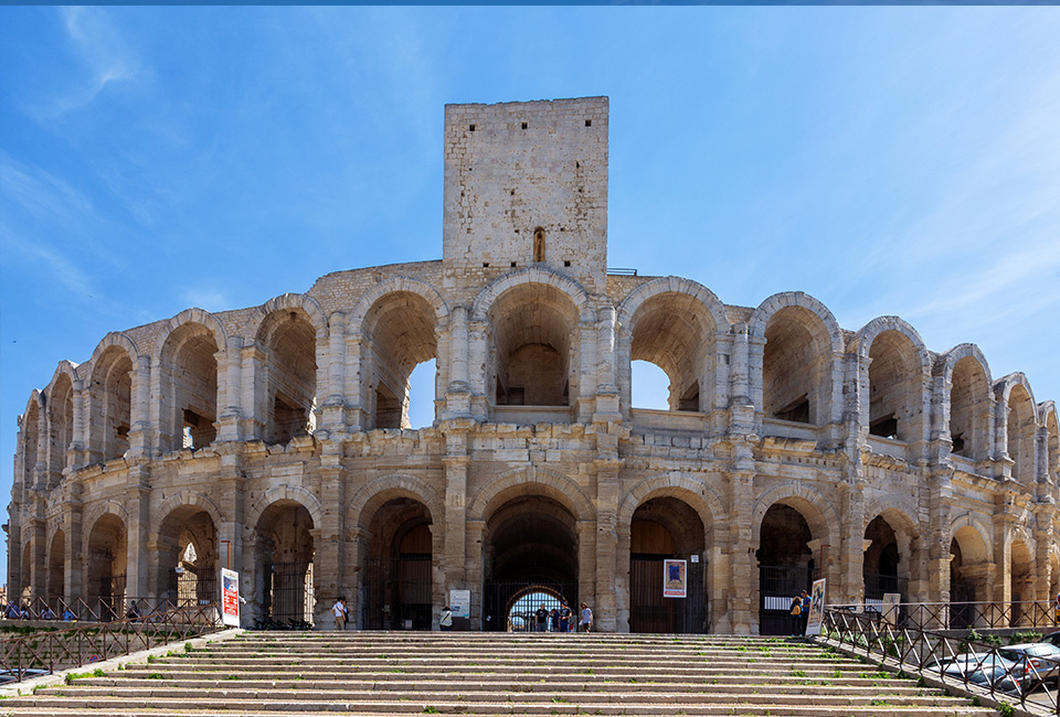 S&eacute;jour en all in &agrave; Arles avec piscine ext&eacute;rieure