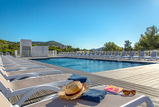 Séjour all inclusive sur la Côte d'Azur (Saint-Raphaël) avec 2 piscines extérieures chauffées - SOWELL RESIDENCES Les Chênes Verts — 10