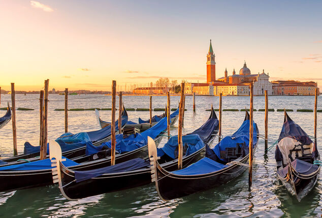 Soggiorno di 2, 3 o 5 notti a Dolo di Venezia con tour delle isole di Murano e Burano - Hotel Ca' Tron