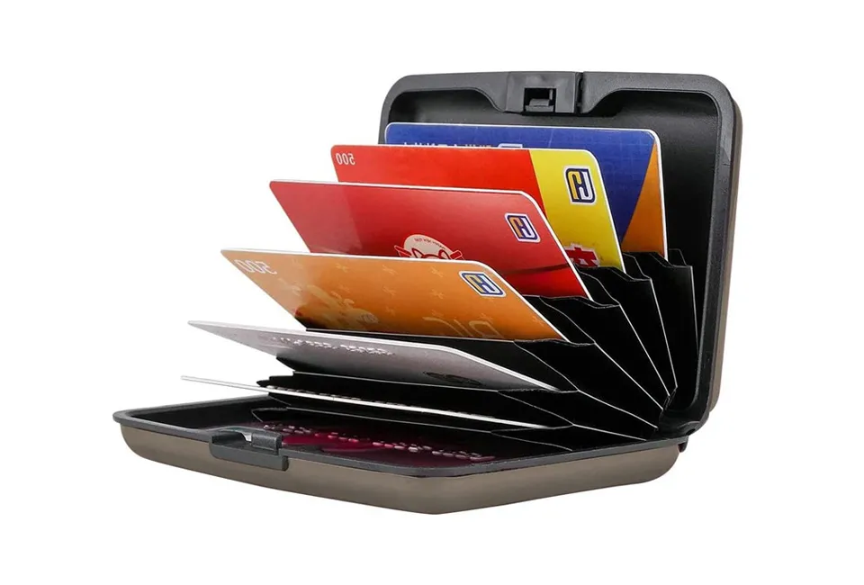 Bank card wallets 