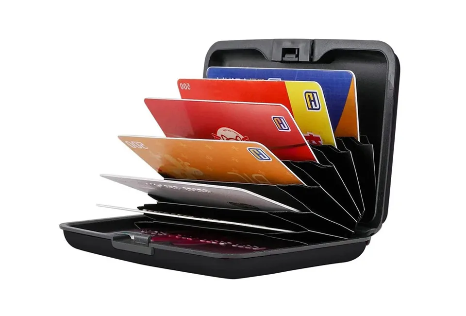 Bank card wallets 