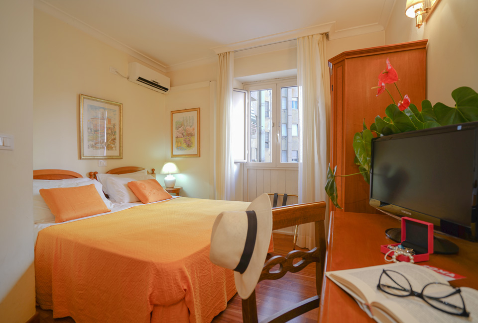 Prêt pour la dolce vita italienne? 2, 3 ou 5 nuits à Rome - Hotel San Giusto