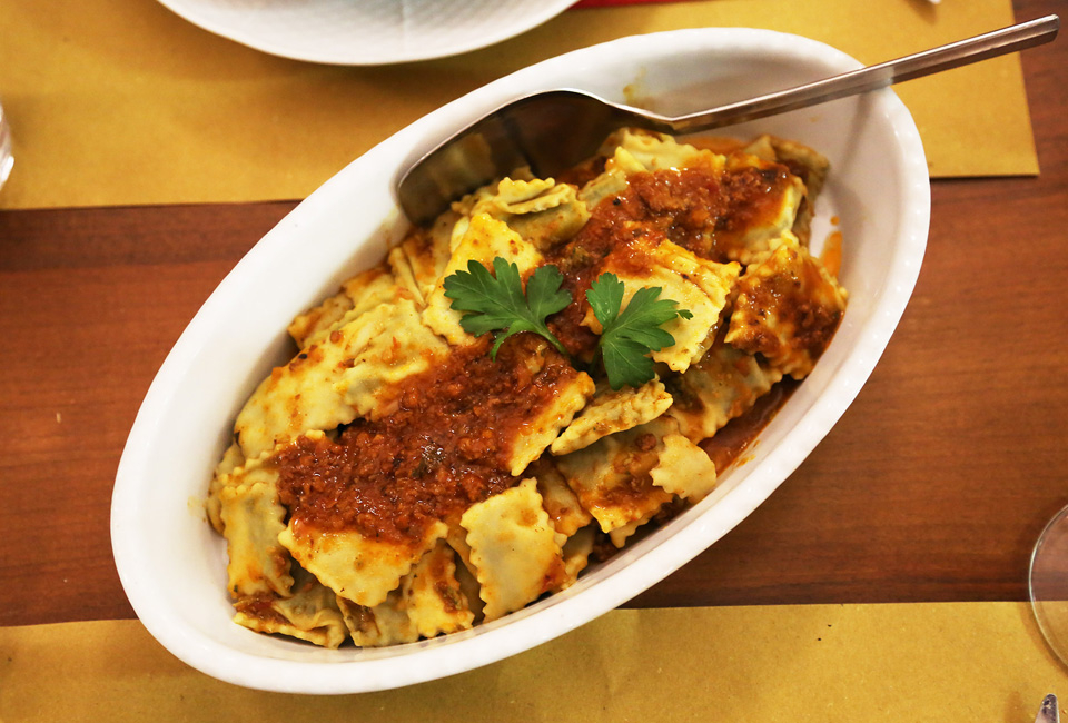 Goditi la natura ligure per 3, 5 o 7 notti - Albergo La Veranda