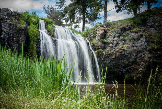 5 ou 7 nuits en demi-pension avec piscine chauffée extérieure dans le Cantal (Auvergne) - Auberge de la Tomette