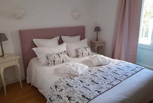 5 ou 7 nuits en demi-pension avec piscine chauffée extérieure dans le Cantal (Auvergne) - Auberge de la Tomette — 3