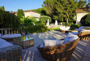 2, 4 of 7 nachten wegdromen in de Dordogne - Hotel Du Centenaire — 9