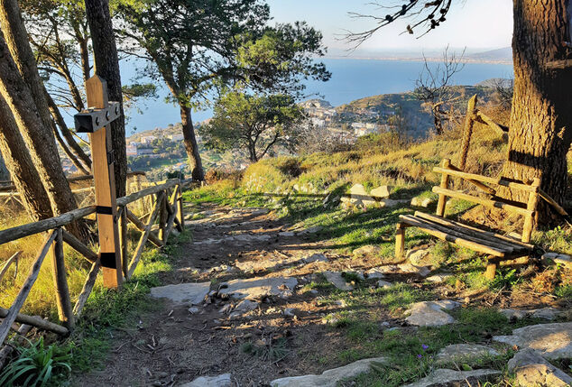 Soggiorno da 3, 5, 7 o 10 notti in B&B in Sud Italia lungo la costa Sorrentina - Porto Salvo