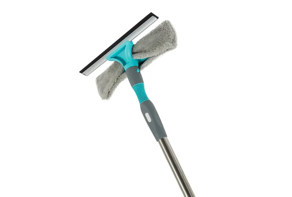 Flexible window squeegee