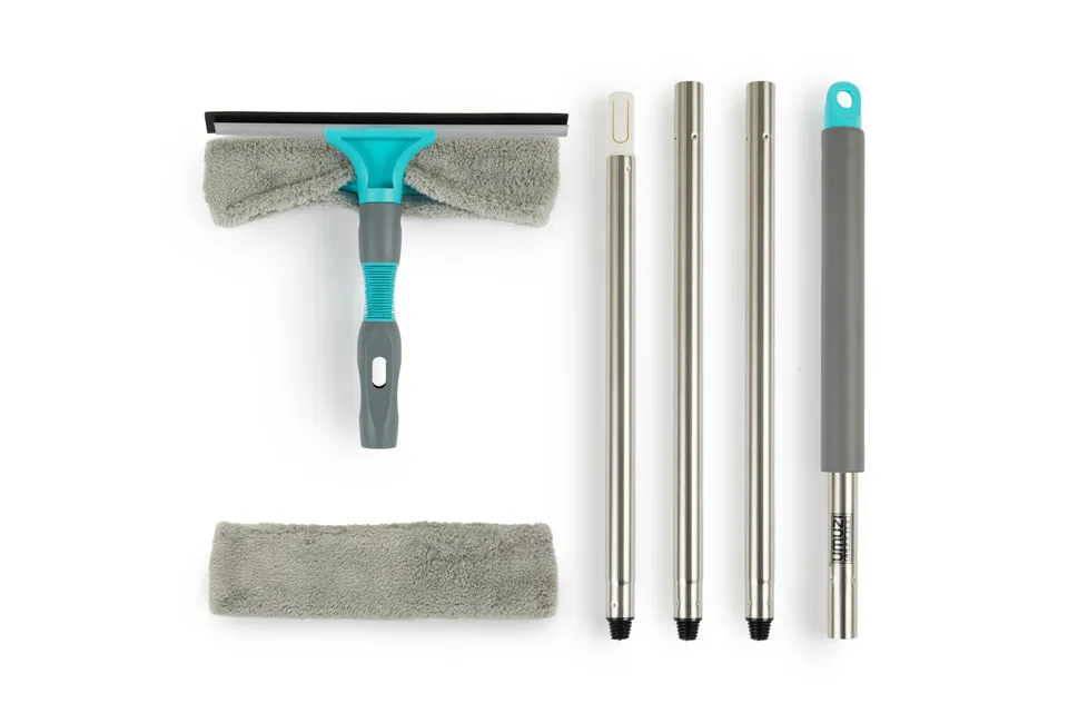 Flexible window squeegee