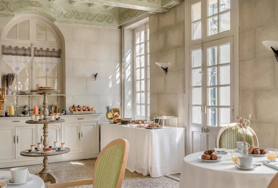 1, 2, 3, 4 ou 5 nuits &agrave; Avignon - H&ocirc;tel la Magnaneraie