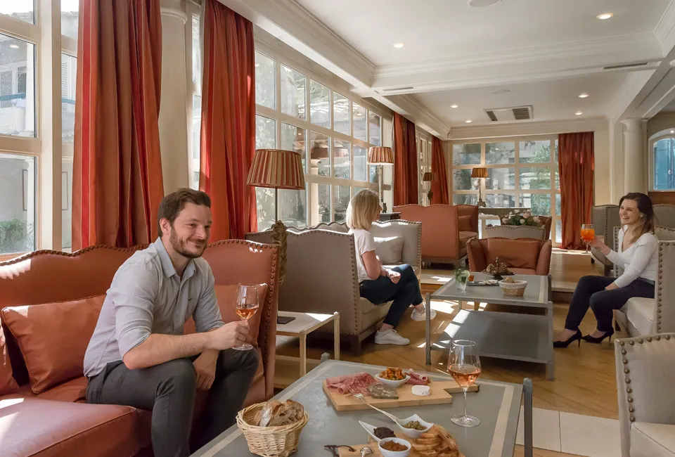1, 2, 3, 4 ou 5 nuits &agrave; Avignon - H&ocirc;tel la Magnaneraie