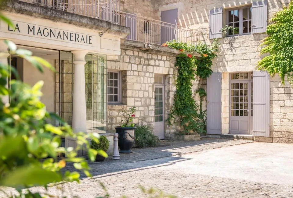 1, 2, 3, 4 ou 5 nuits &agrave; Avignon - H&ocirc;tel la Magnaneraie