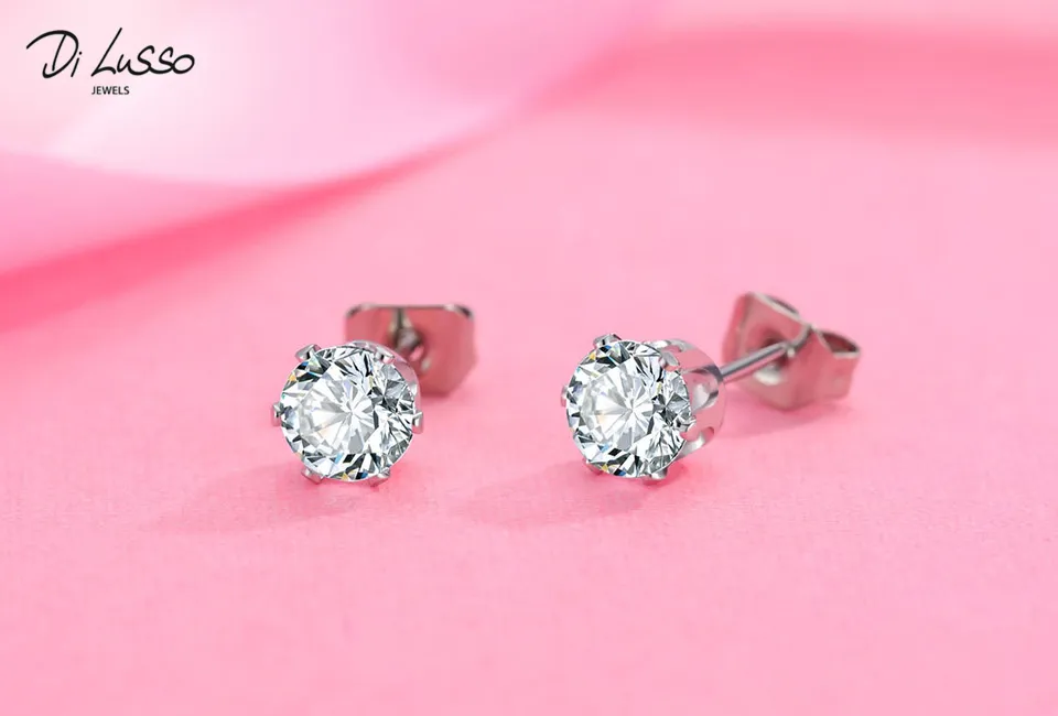 Coffret de 7 paires de boucles d&acute;oreilles