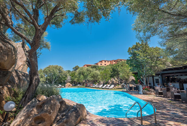 4, 5, 7 of 10 nachten tot rust komen in het prachtige Sardinië - Myo Hotel Rocce Sarde****