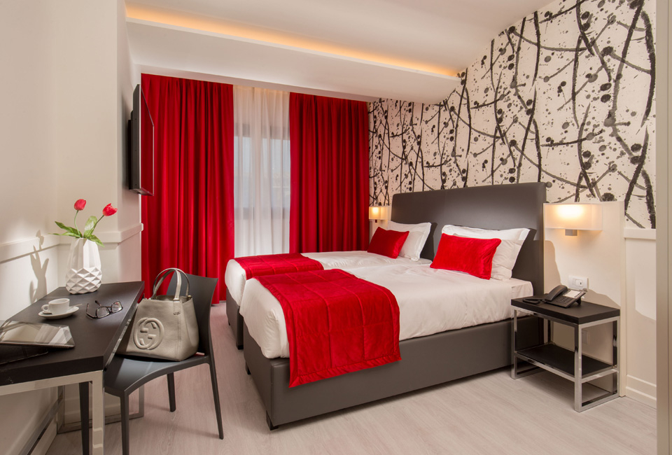Soggiorno di 2, 3, 5 o 7 notti in un hotel a 4 stelle nella splendida Roma - Hotel American Palace Roma****
