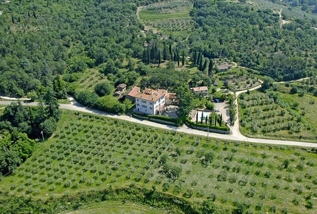 3, 5 o 7 notti nella paradisiaca Toscana con degustazione di vini - Villa la Grotta