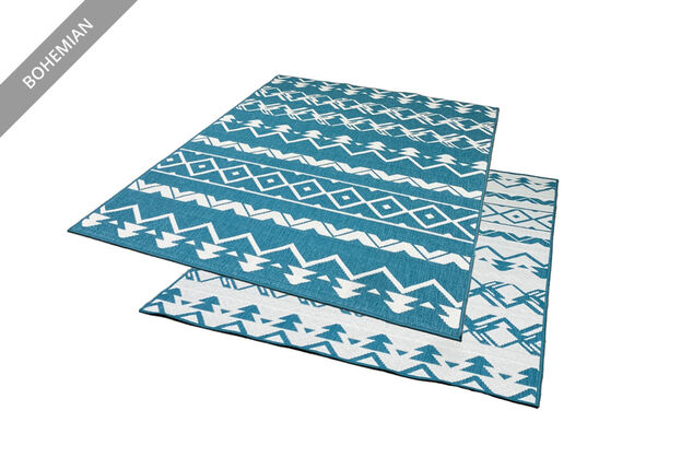 Tapis avec un design réversible pour l'intérieur et l'extérieur