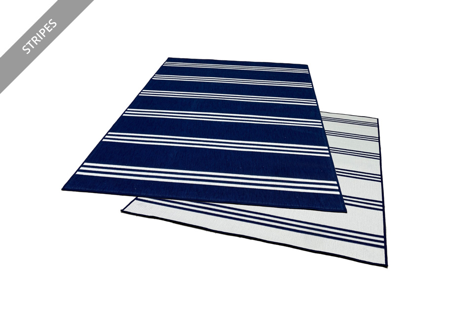 Tapis avec un design réversible pour l'intérieur et l'extérieur