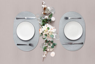 Ensemble de 6 sets de table tressés disponibles en plusieurs coloris — 6