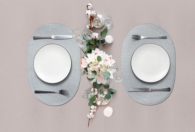 Ensemble de 6 sets de table tressés disponibles en plusieurs coloris