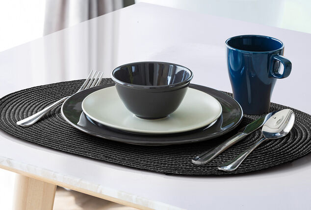 Ensemble de 6 sets de table tressés disponibles en plusieurs coloris