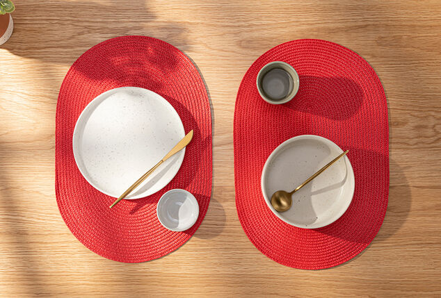 Ensemble de 6 sets de table tressés disponibles en plusieurs coloris