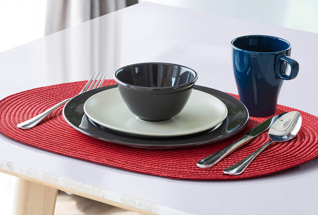 Ensemble de 6 sets de table tressés disponibles en plusieurs coloris