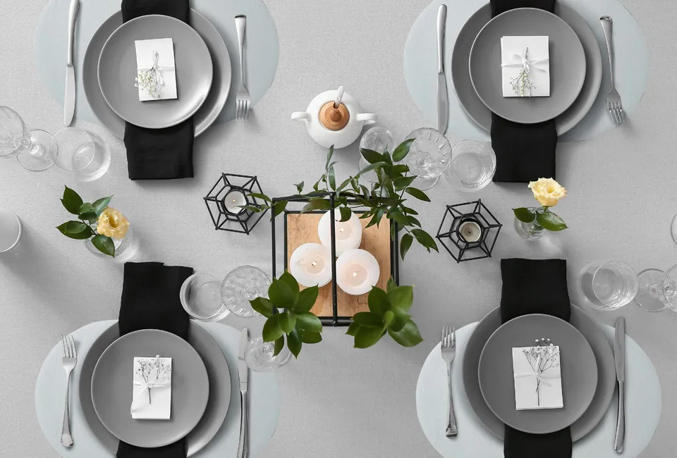 6 sets de table en simili cuir