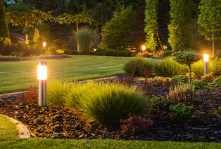 Confezione da 4 lampade da giardino a energia solare — 4