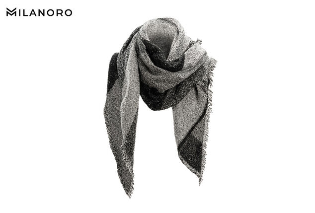 Cette écharpe va devenir l'accessoire incontournable de l'hiver - Elle