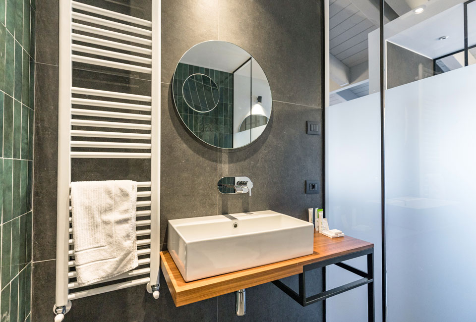 2, 3, 5, 7 o 10 notti a Sirmione, sul Lago di Garda, presso l&#039;Hotel Casa Scaligeri