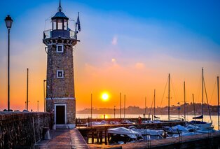Partez à la découverte de Sirmione sur le lac de Garde : 2, 3, 5, 7 ou 10 nuits avec petit-déjeuner à l'hôtel Casa Scaligeri***. — 21