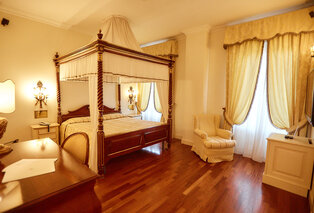 Séjour romantique de 2, 5, 7 ou 10 nuits en Toscane - Hotel Villa Il Patriarca**** — 25