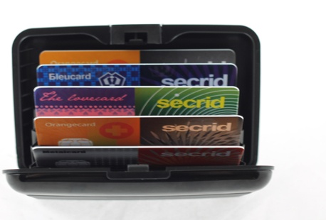 Comment le porte-cartes RFID Secrid protège vos données ?