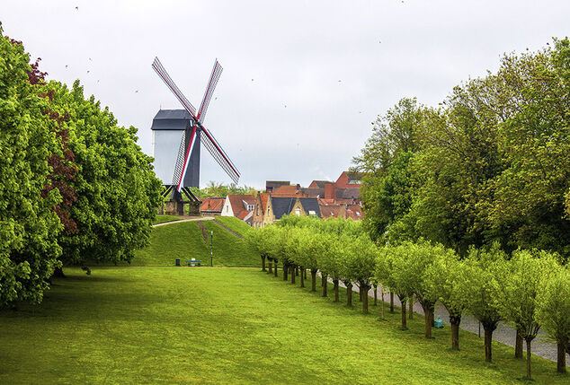 Séjour 4 étoiles de 2 nuits dans la magnifique ville de Bruges - Hôtel Velotel