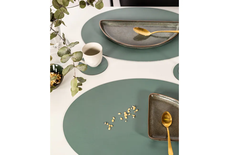 Set van 4 placemats + gratis onderzetters