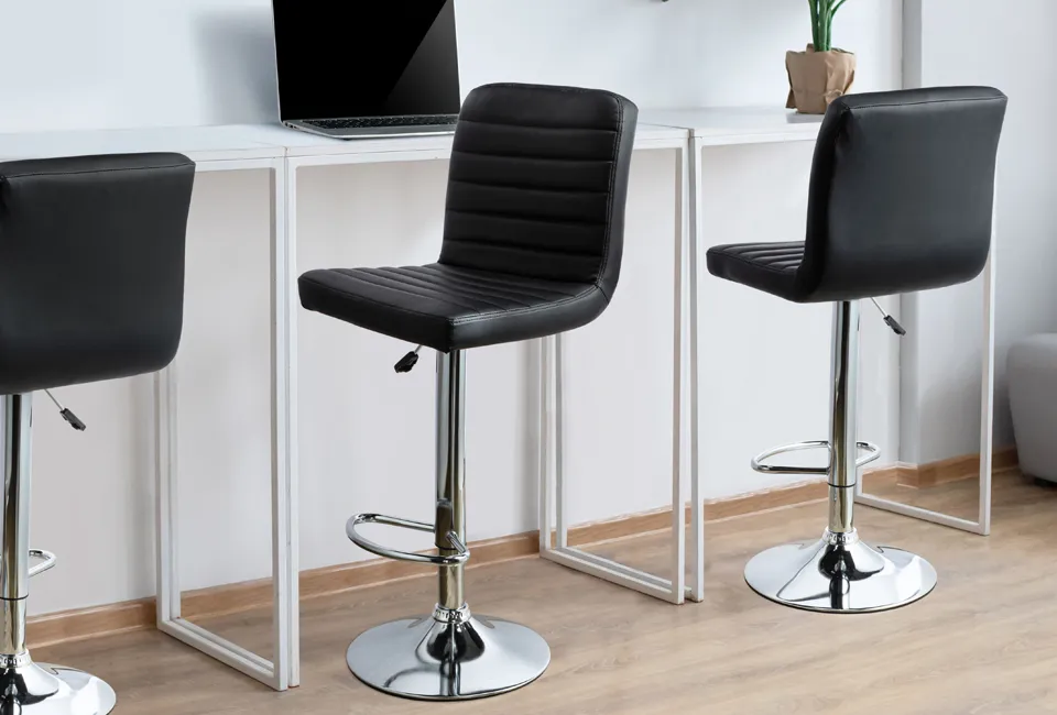 Set of 2 stylish bar chairs
