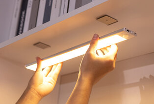 LED lamp with motion sensor — 6