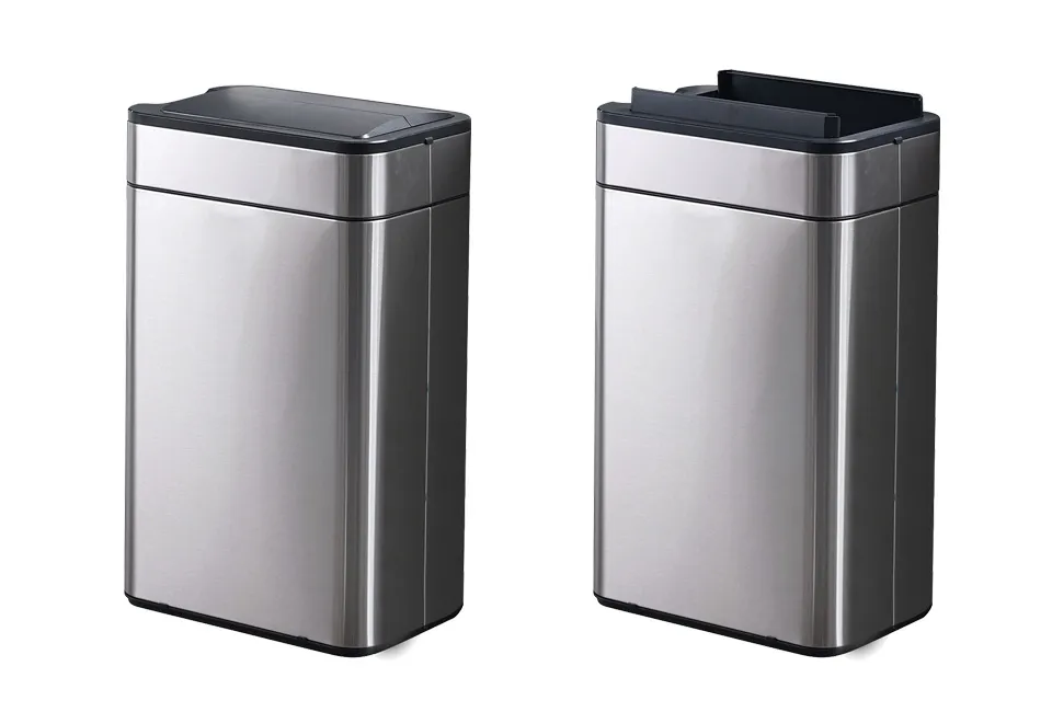 Trash can with sensor
